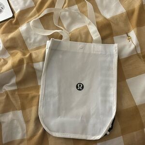 Lululemon reusable bag
